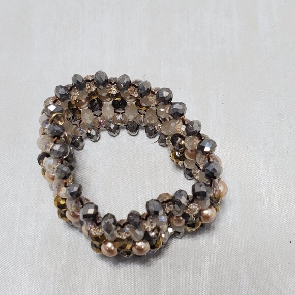 Ali Khan stretch bracelet color of pink, white, gold, and silver. gift box - Picture 3 of 7